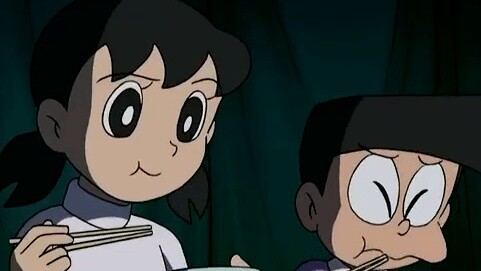 Doraemon: Nobita and Fengxing merge into one, transforming into a hot pot master, sitting in the cen