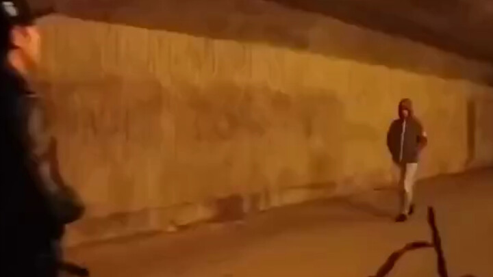 Showing off met a real boss.