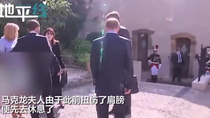 في الموقع، قدّم بوتين علانية باقة ورود لزوجة ماكرون، وردّ فعل ماكرون كان لطيفًا جدًا!