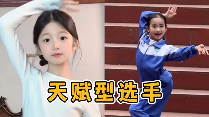 Elementary school students perform the dance "A Glimpse of Jinghong"—with just a few simple moves, t