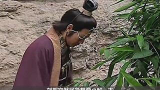 To save his life, Liu Bang moved into Shu, only to have his only escape route burned down by someone