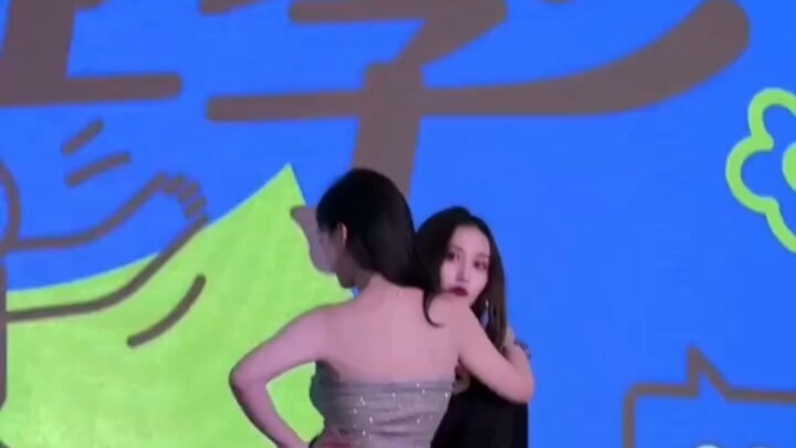 นี่คือช่วงจบการศึกษาของมหาวิทยาลัยไหนกันนะ