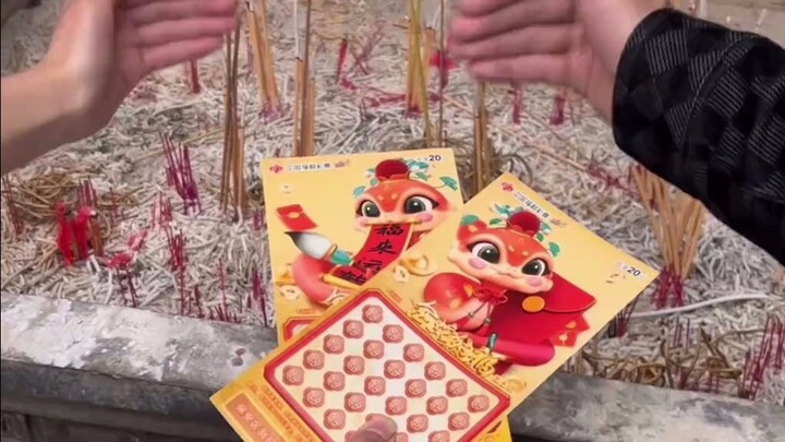 Thì ra chơi xổ số cào cũng có kỹ thuật!