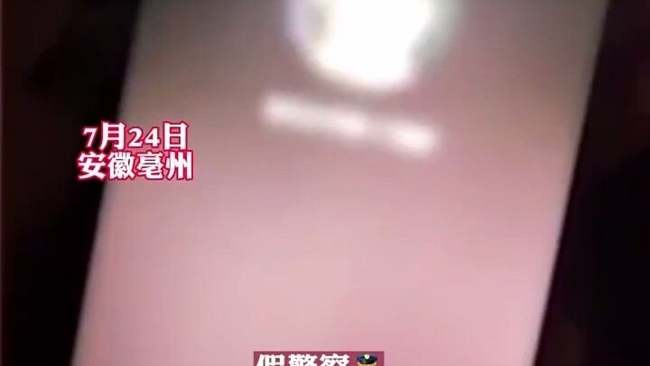 Seorang bocah laki-laki menerima panggilan penipuan dan memarahi si penipu habis-habisan hingga si p