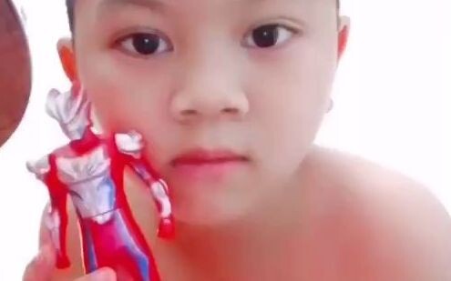 Douyin’s “low-IQ” elementary school students