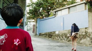 الصبي لديه عين إلهية بطبيعتها تُظهر كل شيء بشكل فائق البطء، فيستطيع أن يستمتع بلحظات جميلة لا يمكنك 