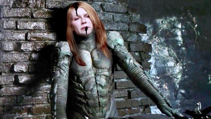 Spider-Man's girlfriend transforms into the Green Goblin and officially declares war on the bully Ma