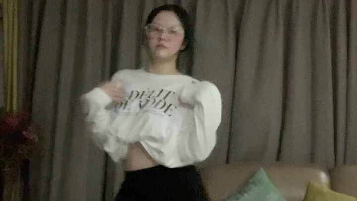 Wannabe của ITZY, kiểu mà tôi không nhảy tốt
