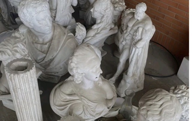 Mỹ thuật có hành hạ ta ngàn lần thì ta vẫn yêu mỹ thuật như mối tình đầu; tag ngay người bạn yêu vẽ 