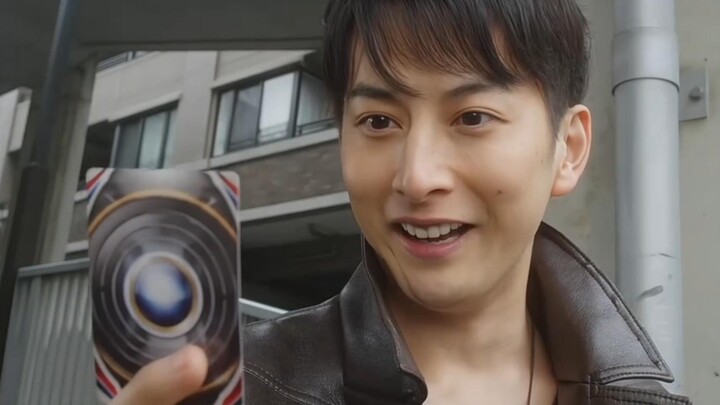 "Hong Kai: Next time, can you wait until I finish showing off before you fight me?"