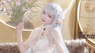 Komandan, pakaian yang khusus kupakai untukmu ini, menurutmu bagus nggak～ (malu...)