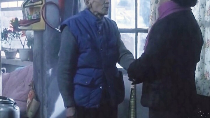 A Chinese cinematic treasure: a 93-year-old plays himself, touching countless hearts—a century-old a