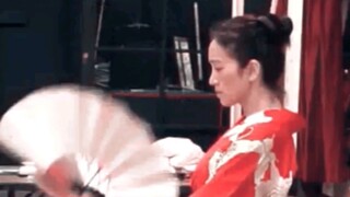 为了电影里三秒钟的舞扇子镜头，她苦练五个月，每天2000下，值得吗？【艺伎回忆录】
