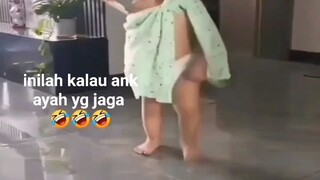 Bapaknya penggemar Yi Sun-sin kek nya😭🤣