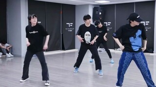 [TF Family 3rd Generation Su Xinhao] How many times did I mistake Xiao Su for a teacher during our d