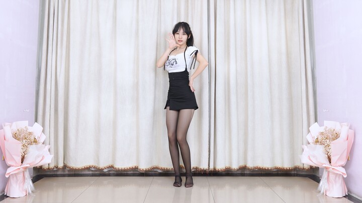 Party Train Lái tàu màu đen đi chân trần chế độ ngang