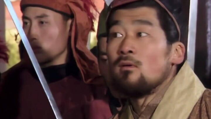 Hahahahahahahaha, the cup-breaking signal in TV dramas seems to have never worked.