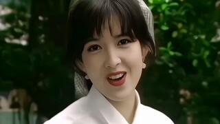 Oh my god! How many people were amazed by her beauty back then!