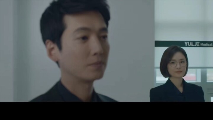 金俊完：当你发现你的好朋友是有钱人时——《机医》
