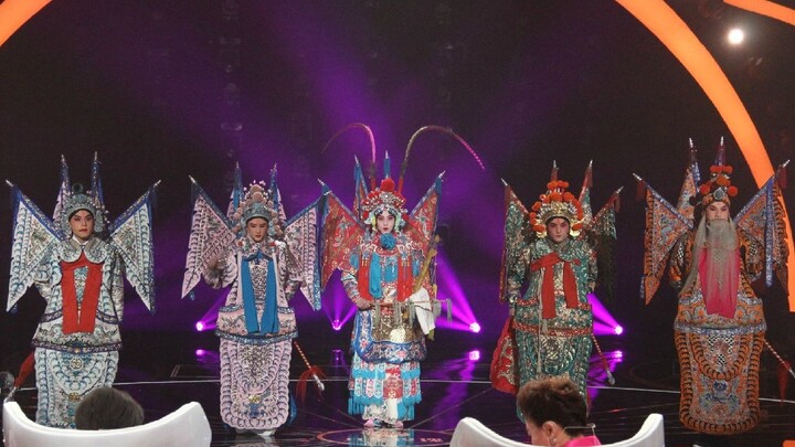 Keindahan Nasional dan Keharuman Surgawi [Boy Group MIC] Versi Opera Peking dari "The Princess"