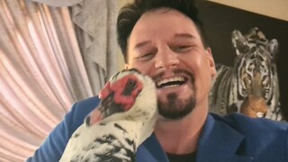 Can you believe it ? its Mondays live!