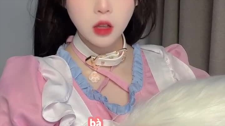 Such a cute daughter—come and take her home soon!