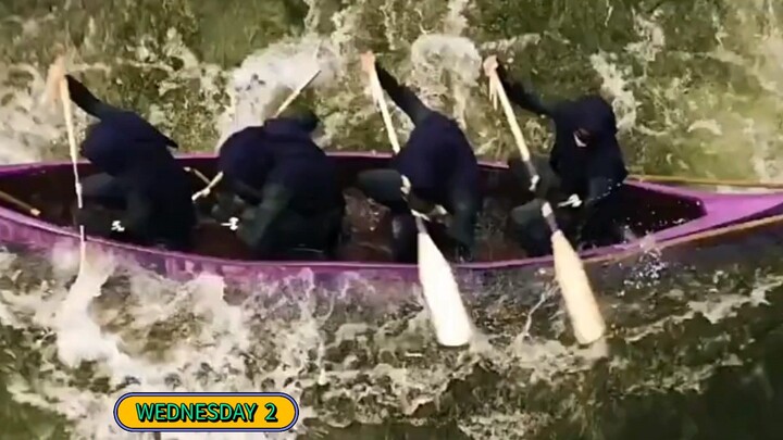 Lomba dayung perahu antara pria dan wanita