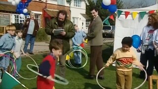 Work Smarter Not Harder: Mr Bean Edition 💡 | Funny Mr Bean Clips | Classic Mr Bean