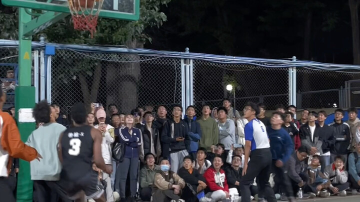 翻腕被现场制裁？氛围拉满！