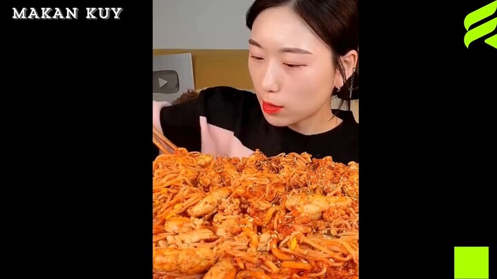 Mukbang spicy boiled fish egg