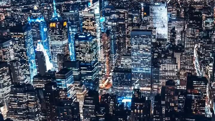 Poor boy awakens superpowers,saves a billionaire and marries his daughter,gets the top of life！