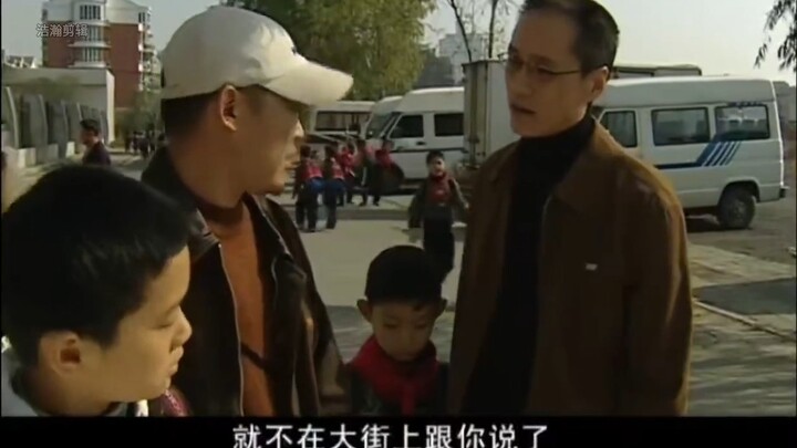 Nhân dân chính là chủ nhân, mày chỉ là một công bộc mà dám đánh chủ nhân