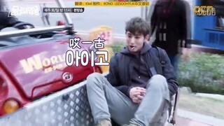 【李洙赫】在拍摄现场里精疲力尽？！