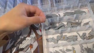 This process is quite relaxing. It is so beautiful. Today I started spray painting. GK Wolf King Cha