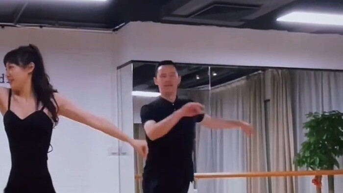 กางเกงยีนส์ | กางเกงยีนส์ที่ไม่บิดข้อเท้านั้นไม่ดีเลย เลอร์มูน