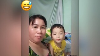 Phụ huynh chơi tóp tóp kiểu :))