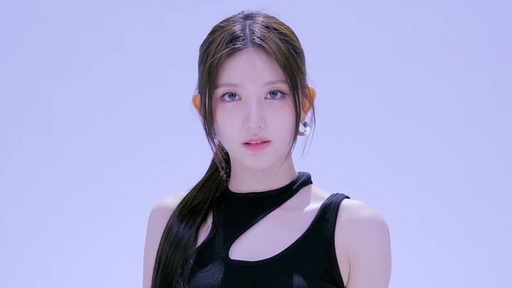 那個女人帶著長髮殺回來了