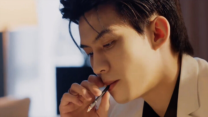 สายตานี่เรียกว่าดึงเส้นเลยนะ