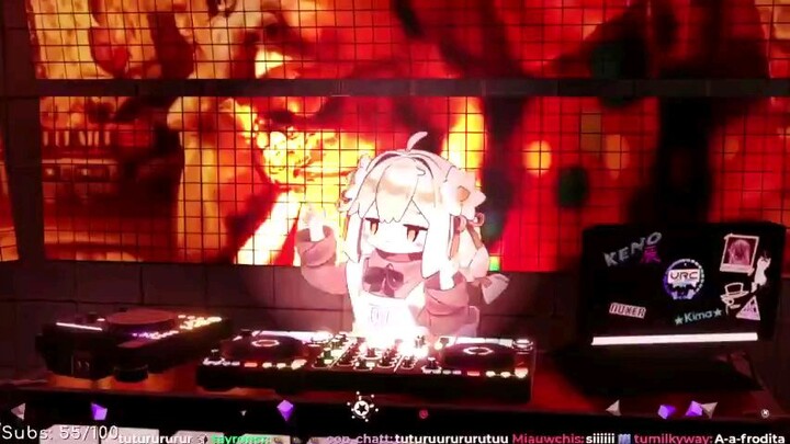 loli đam mê DJ quá các bro