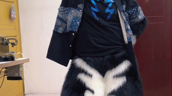 Crazy handsome dog·Blue Wind cover dance boy group Korean dance MANIAC【Fursuit dance】【FursuitDance】【