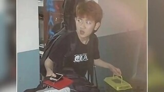 رفيق السكن الجيد في الصين، لا داعي لأن أقول من هو، أليس كذلك؟