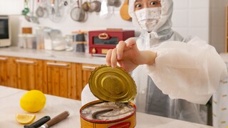Biochemical Crisis! Challenging myself to eat canned herring three ways—within a ten-mile radius, ev