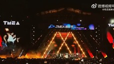 这个应援也太牛了吧!你确定这是客场表演???