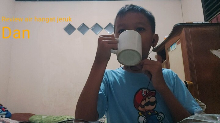 Review Air hangat jeruk & Roti Rasa Stroberi dari MBG Kering