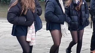 British students are very envious of Chinese students and love China's great learning atmosphere; th