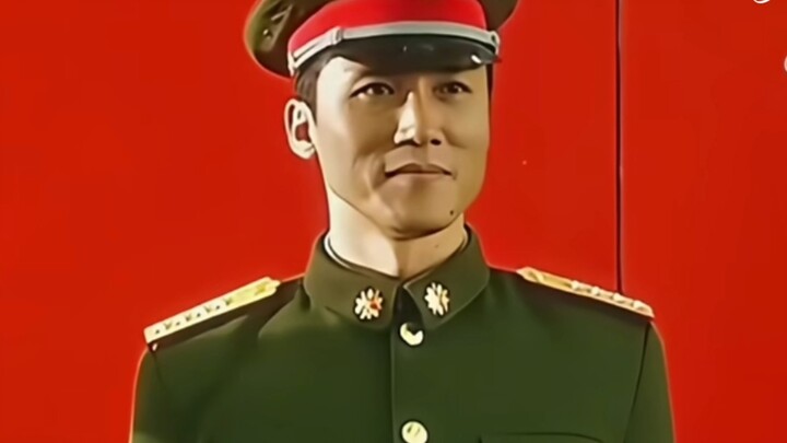 سحر الضباط الشباب الطموحين