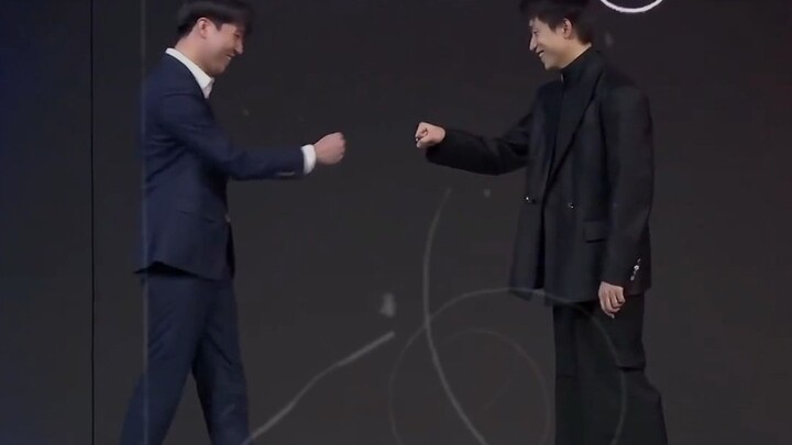 Lại là tuổi thanh xuân của ai đây?