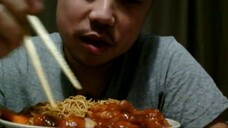 ASMR EATING SOUNDS - CHOW MEIN AND KOU LOU YUK (SWEET & SOUR PORK)