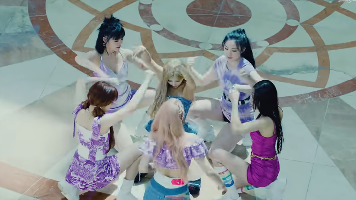Nhìn lại [ (G)I-DLE ] phiên bản vũ đạo đặc biệt của DUMDi DUMDi 200803