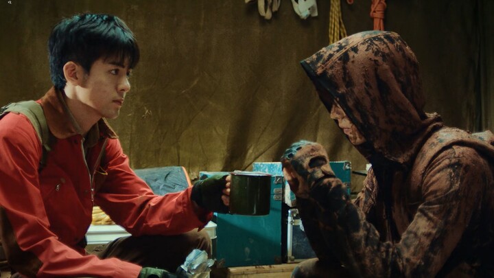 Zhang Qiling, favorit grup: Istri, saya kembali dari memunguti sampah…